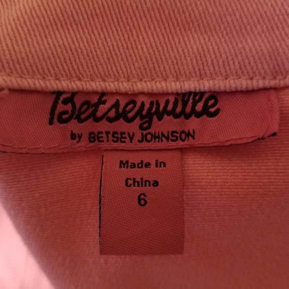 Betsey Johnson- size 6-  HOT PINK DESIGNER JACKET/NEVER WORN - Picture 2 of 15